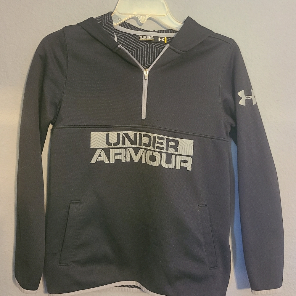 YM Under Armour pullover hoody.